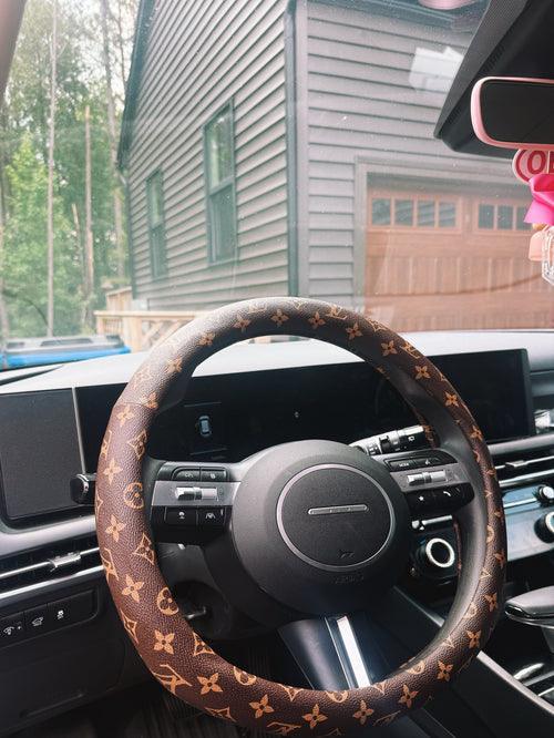 LV steering wheel cover